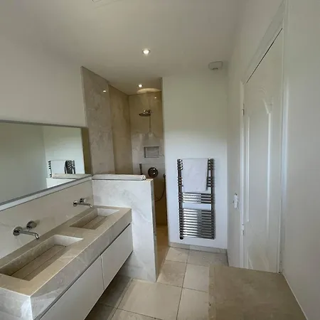 A 600m De La Avec Piscine, Clim Et Internet - Fr-1-726-41 * Cavalaire-sur-Mer